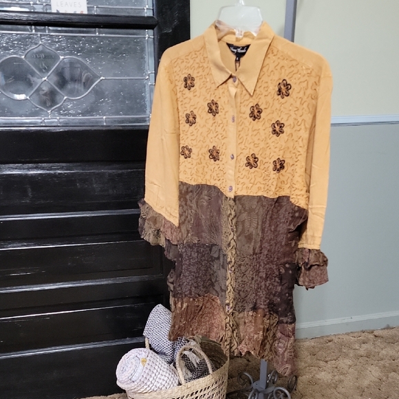 Young Threads Tops - #116 NWT Young Threads Camel Earthy Boho Patchwork Tiered Top Woman Size L